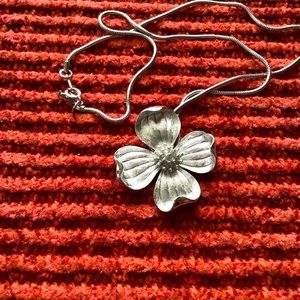 Trifari flower Silvertone necklace